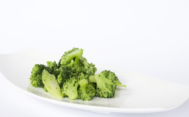 sbiancamento-denti-broccoli